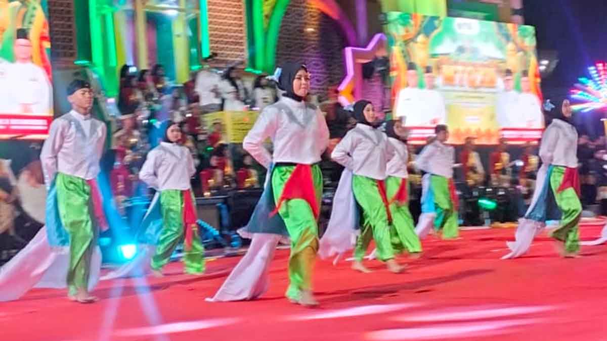 Tunas Gurindam Corps tampil memukau pada pembukaan MTQ XII Provinsi Kepulauan Riau di Tanjungpinang.